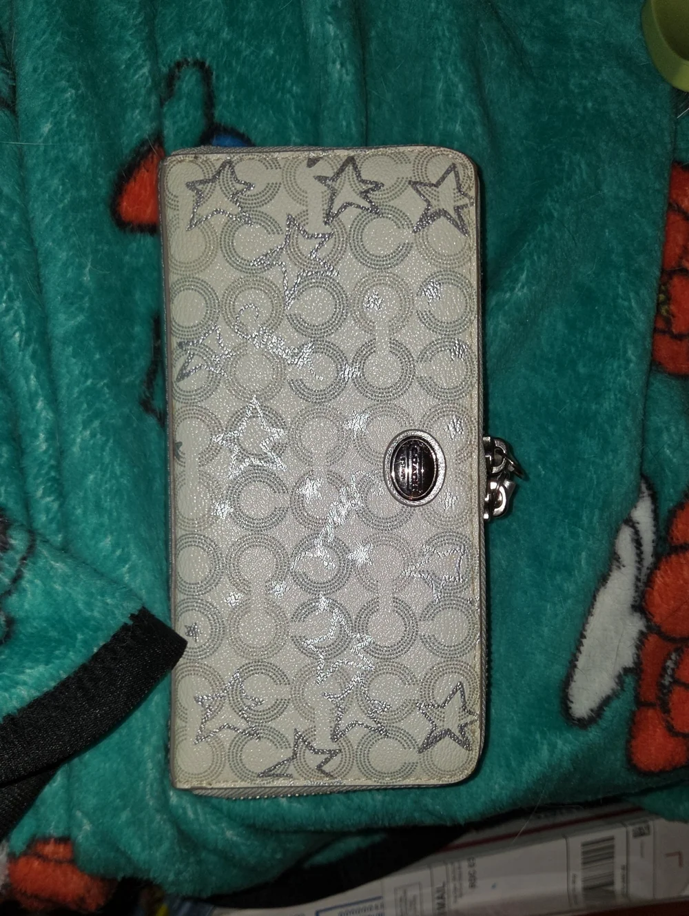 711-Coach Signature Zip Wallet in Light Beige with Silver Hardware